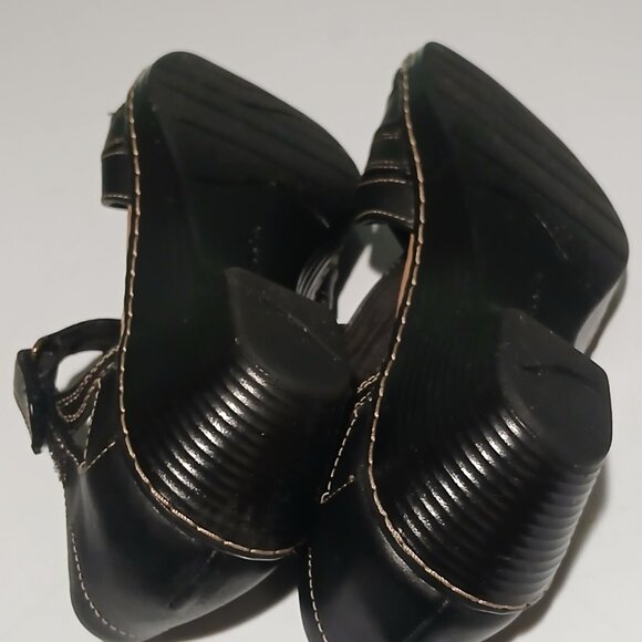 Clarks Wendy Alto T Strap Black Sandals Women's Size 6.5 - Picture 6 of 11